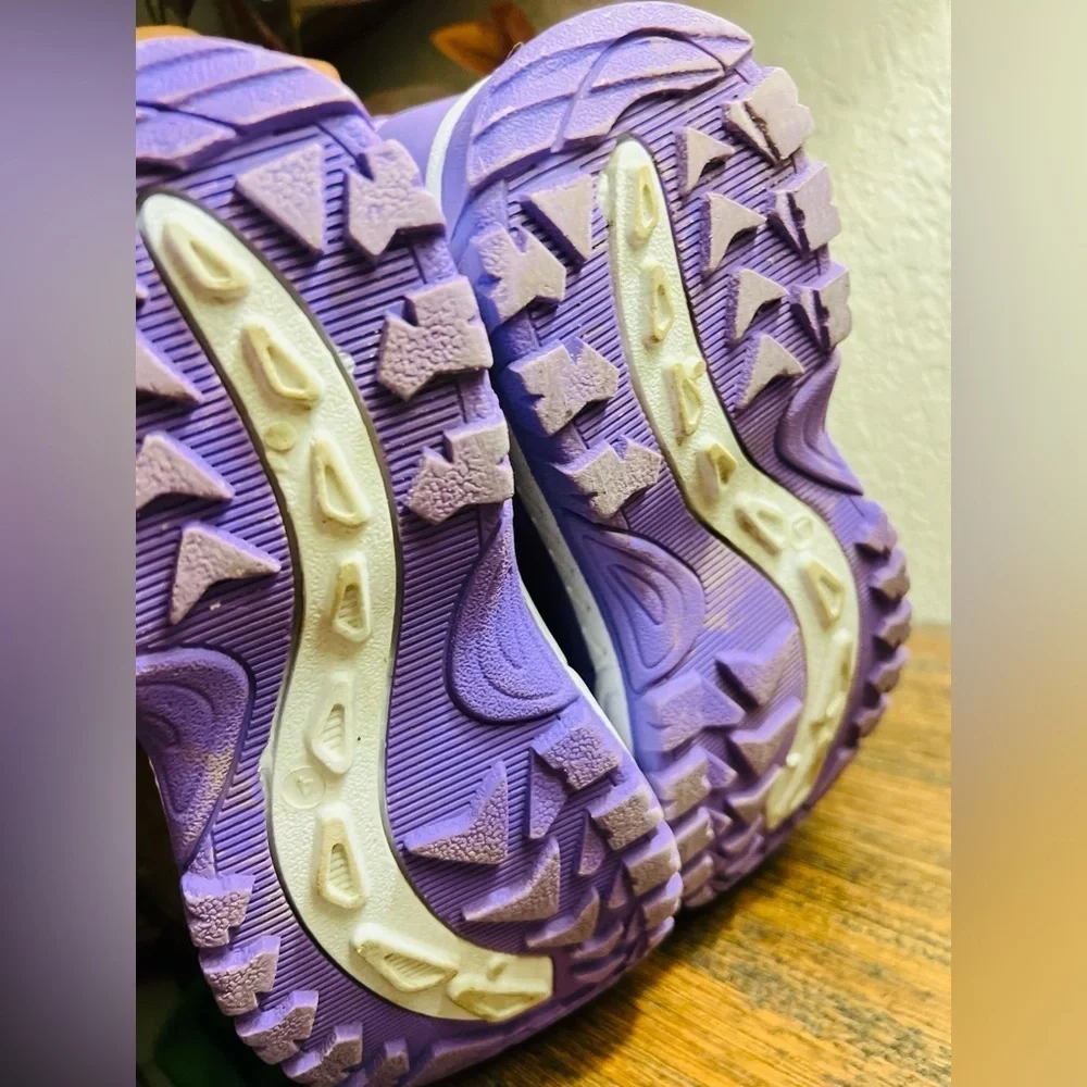Avalanche Girls Boots Purple & Lavender Puffer Snow Boots Size 4